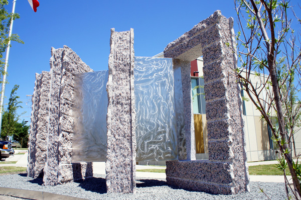 Recent Projects - FENESTRAE AETERNITATIS WHITE ROCK Sculpture